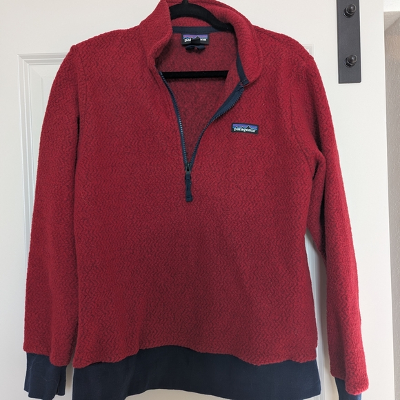 Patagonia Tops - Patagonia Burgundy Fleece Pullover